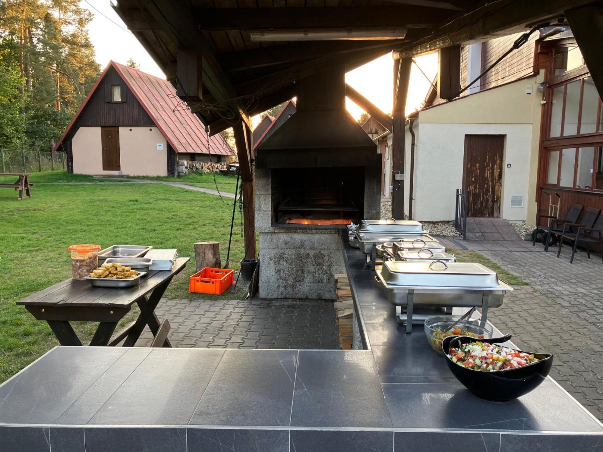 Raj Sportovni A Rekreacni Resort Branzez Kněžmost Екстериор снимка