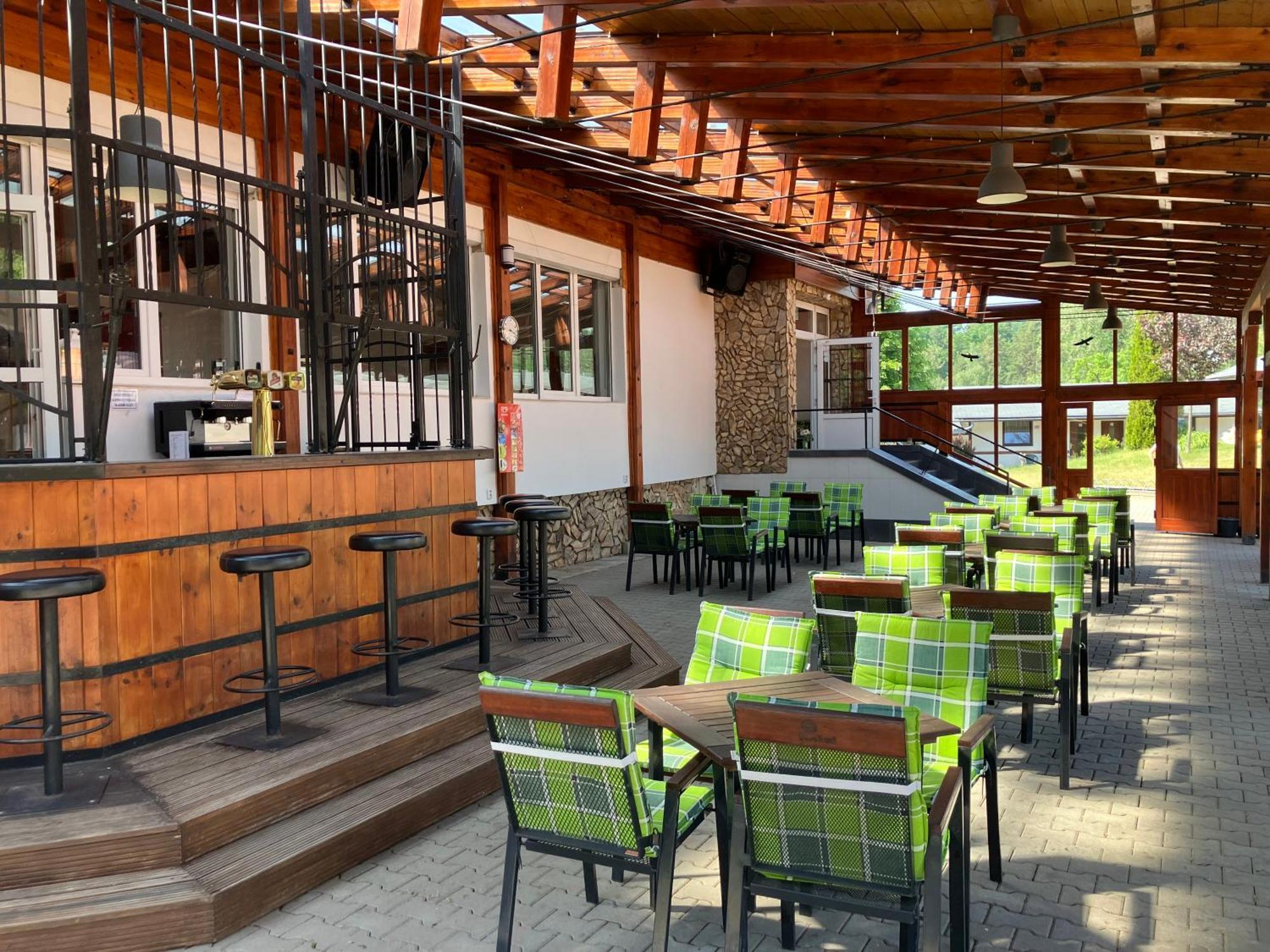 Raj Sportovni A Rekreacni Resort Branzez Kněžmost Екстериор снимка