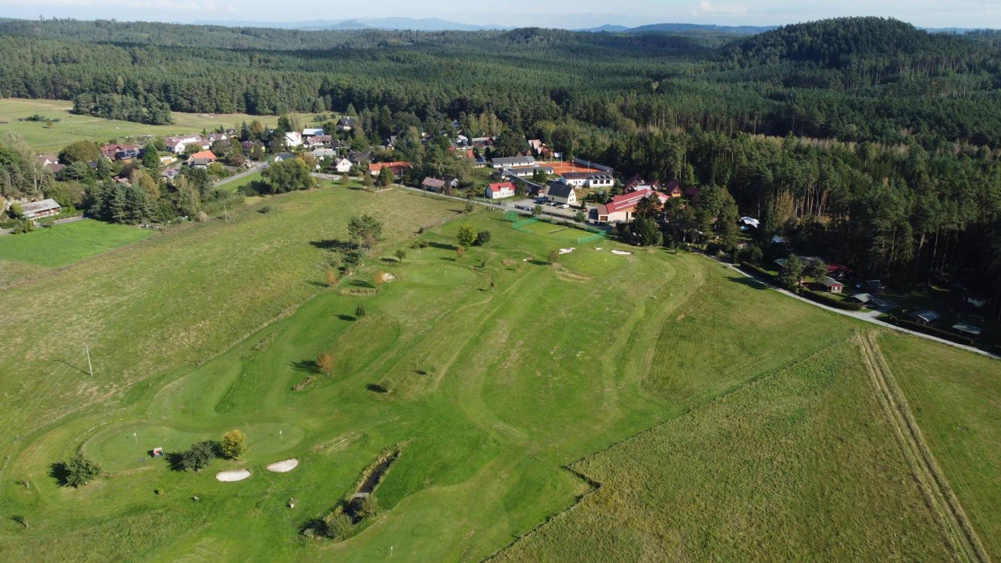 Raj Sportovni A Rekreacni Resort Branzez Kněžmost Екстериор снимка