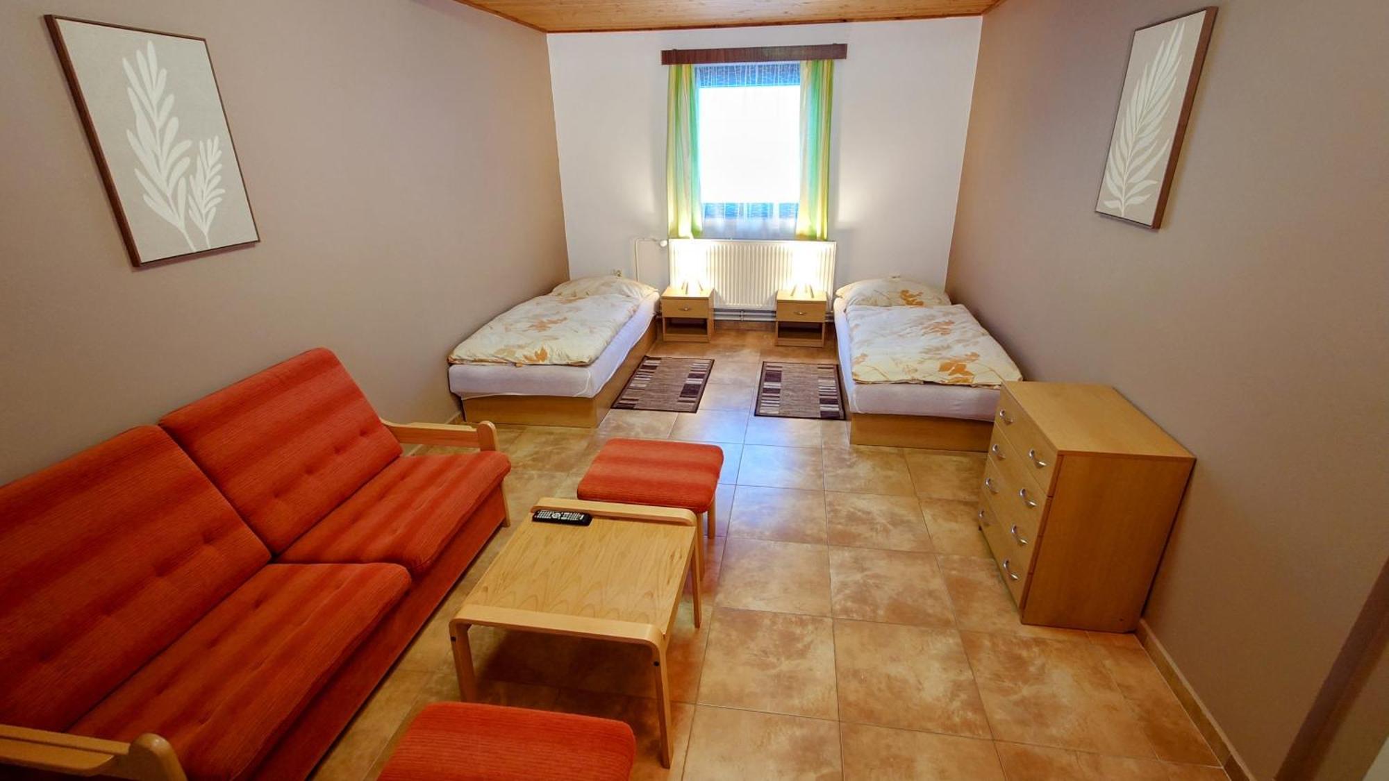 Raj Sportovni A Rekreacni Resort Branzez Kněžmost Екстериор снимка