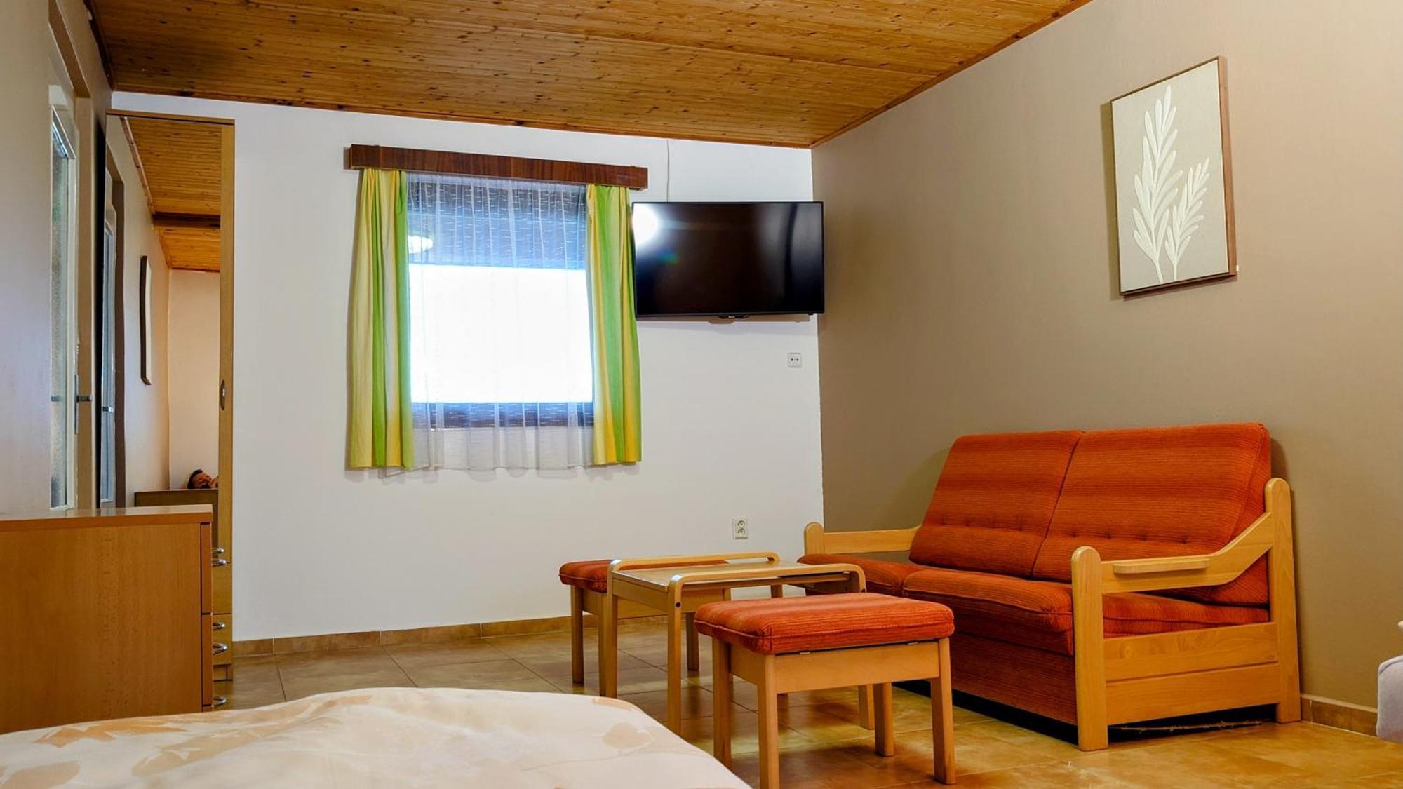 Raj Sportovni A Rekreacni Resort Branzez Kněžmost Екстериор снимка
